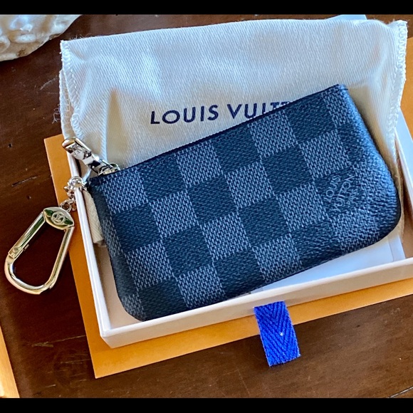 NWT AUTHENTIC LV POCHETTE CLE! - Picture 2 of 16